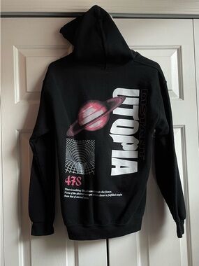 Distant Utopia Black & Red Saturn Graphic Print Hoodie
